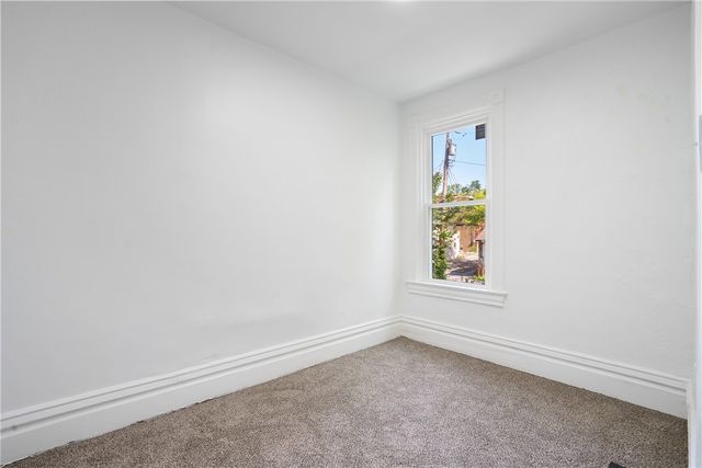 2213 Woodstock Ave, Swissvale, PA 15218