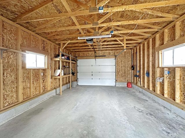 917 S 7th Avenue, Escanaba, MI 49829