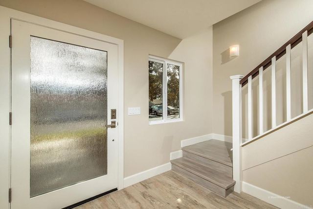 1734 Kennington Road, Encinitas, CA 92024