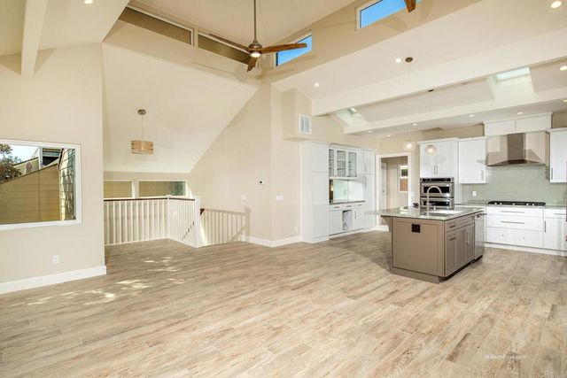 1734 Kennington Road, Encinitas, CA 92024