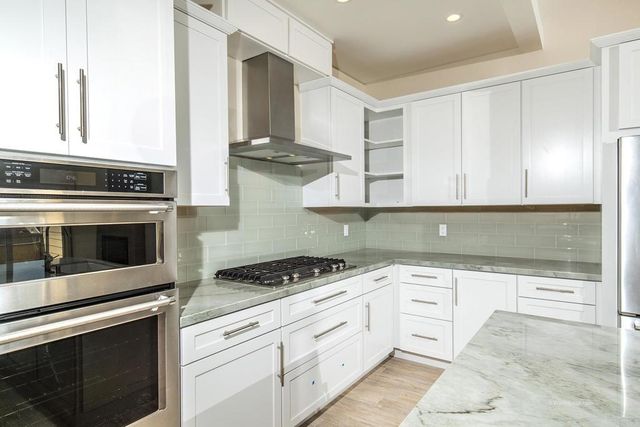 1734 Kennington Road, Encinitas, CA 92024