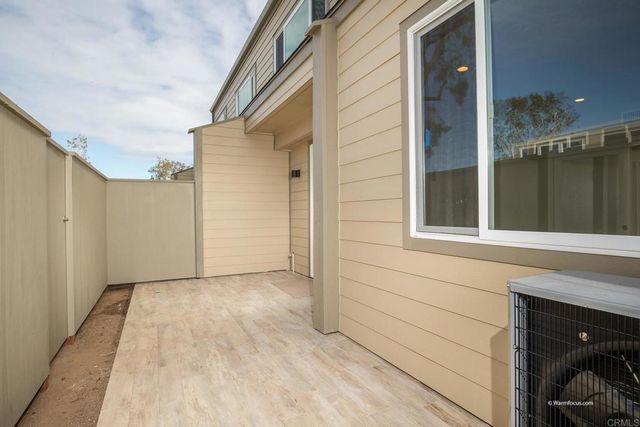 1734 Kennington Road, Encinitas, CA 92024