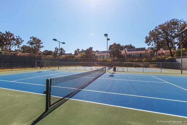 1734 Kennington Road, Encinitas, CA 92024