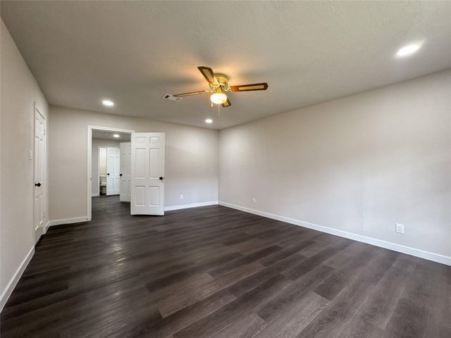 5907 Havenwoods Drive, Houston, TX 77066