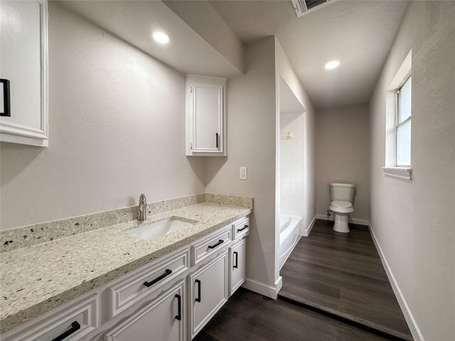 5907 Havenwoods Drive, Houston, TX 77066