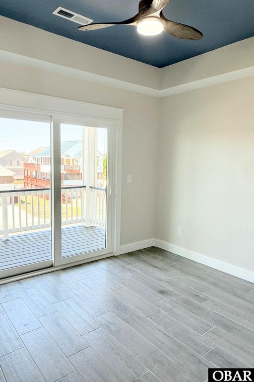 Image 17 of property listing at 902 S Virginia Dare Trail Unit 702, Kill Devil Hills, NC 27948