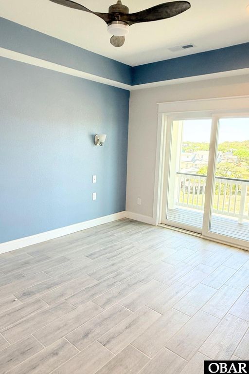 Image 18 of property listing at 902 S Virginia Dare Trail Unit 702, Kill Devil Hills, NC 27948