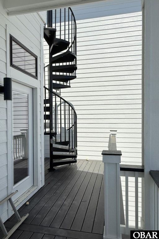 Image 6 of property listing at 902 S Virginia Dare Trail Unit 702, Kill Devil Hills, NC 27948
