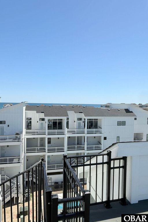 Image 7 of property listing at 902 S Virginia Dare Trail Unit 702, Kill Devil Hills, NC 27948