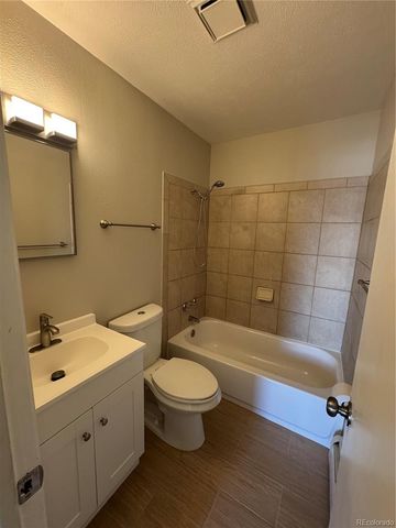 600 Ingalls Street, Lakewood, CO 80214