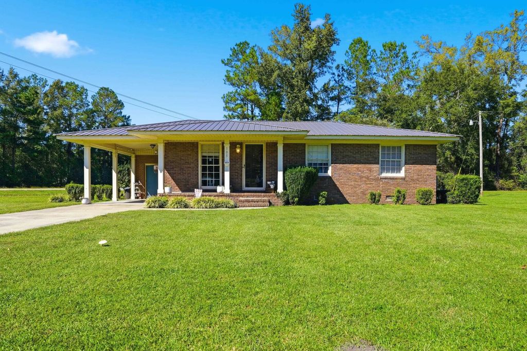 105 Twin City Circle, Loris, SC 29569 — exterior