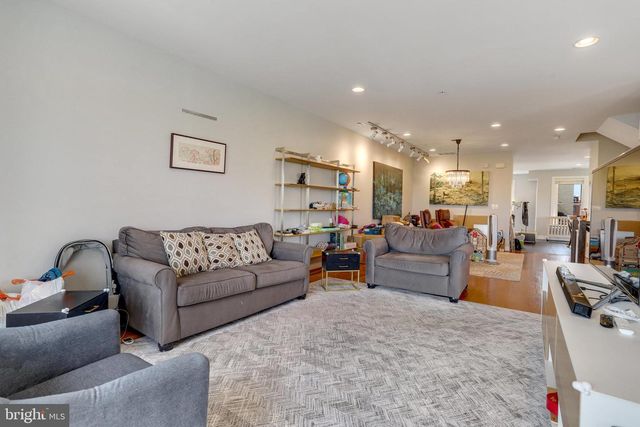 1804 POTOMAC AVE, Alexandria, VA 22301