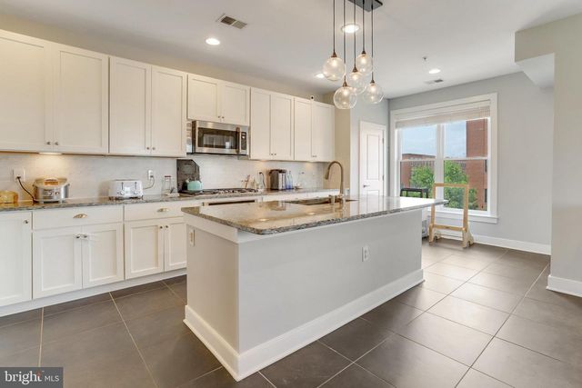 1804 POTOMAC AVE, Alexandria, VA 22301