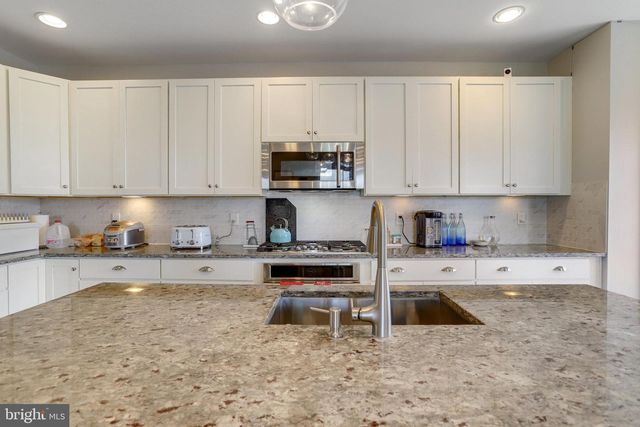 1804 POTOMAC AVE, Alexandria, VA 22301