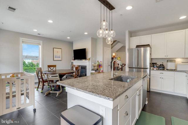 1804 POTOMAC AVE, Alexandria, VA 22301