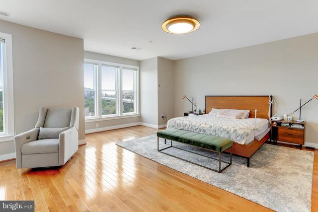 1804 POTOMAC AVE, Alexandria, VA 22301