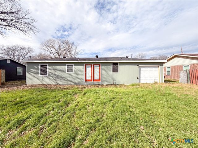 310 N 6th Street, Nolanville, TX 76559