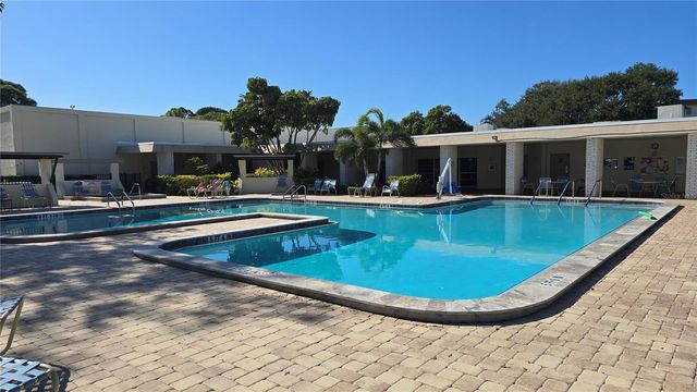 5623 80TH ST N 510, St Petersburg, FL 33709