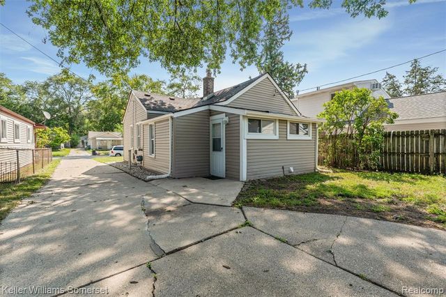 3191 Harris Street, Ferndale, MI 48220