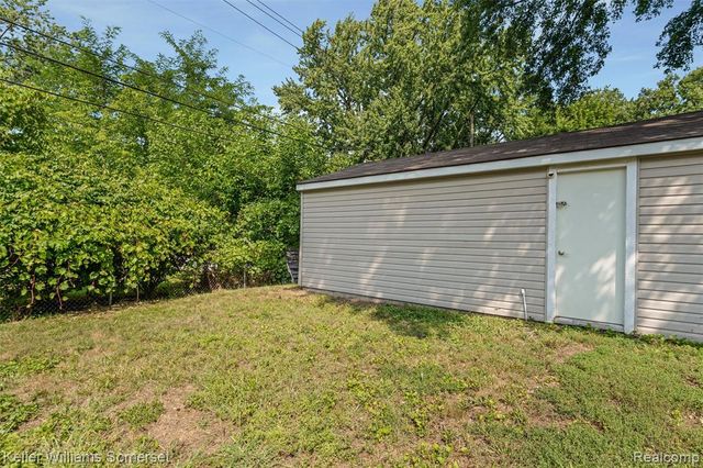 3191 Harris Street, Ferndale, MI 48220