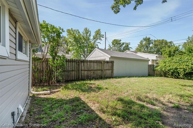 3191 Harris Street, Ferndale, MI 48220
