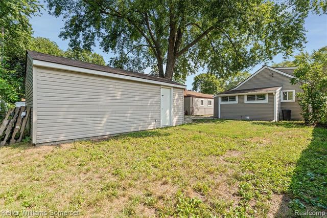 3191 Harris Street, Ferndale, MI 48220
