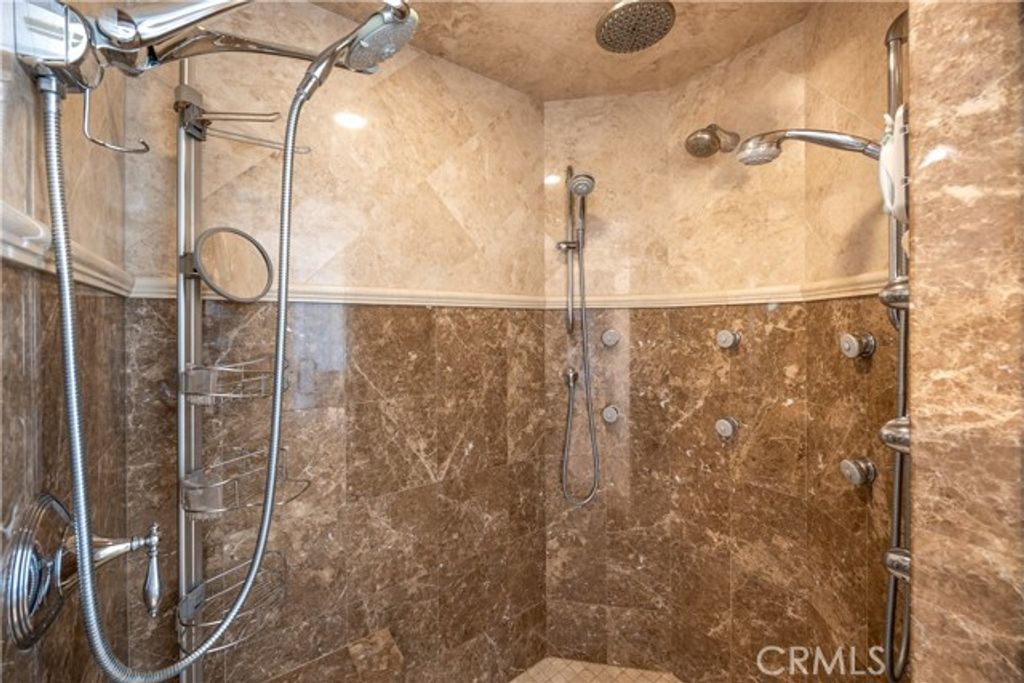 22250 Village Way, Canyon Lake, CA 92587