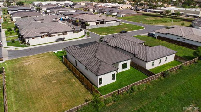 4716 S Waterford Avenue, Edinburg, TX 78539