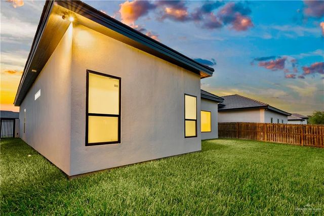 4716 S Waterford Avenue, Edinburg, TX 78539