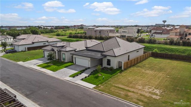 4716 S Waterford Avenue, Edinburg, TX 78539