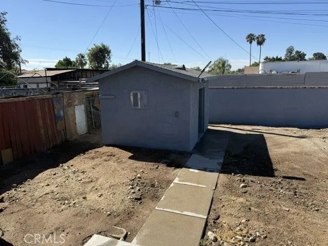 2211 W 3rd, San Bernardino, CA 92407