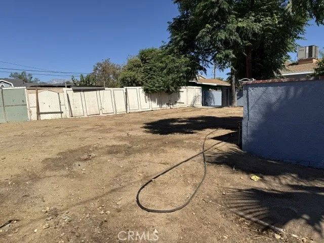 2211 W 3rd, San Bernardino, CA 92407