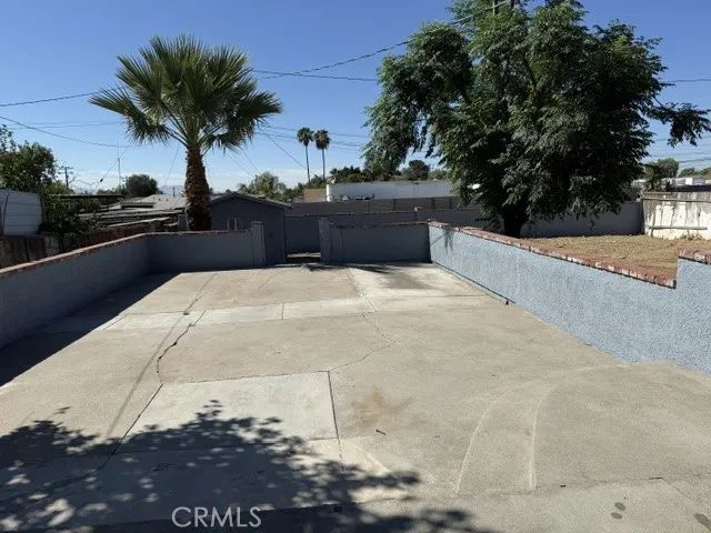 2211 W 3rd, San Bernardino, CA 92407