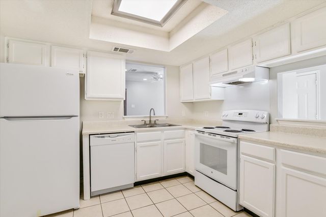 13401 Saddlebrook TRL, Austin, TX 78729