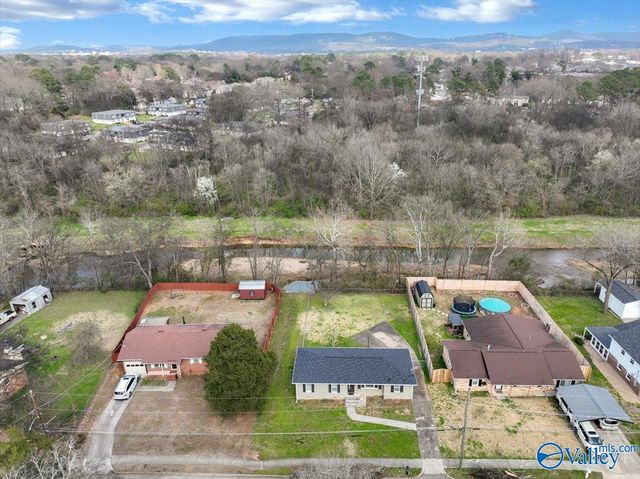 4010 Telstar Circle SW, Huntsville, AL 35805