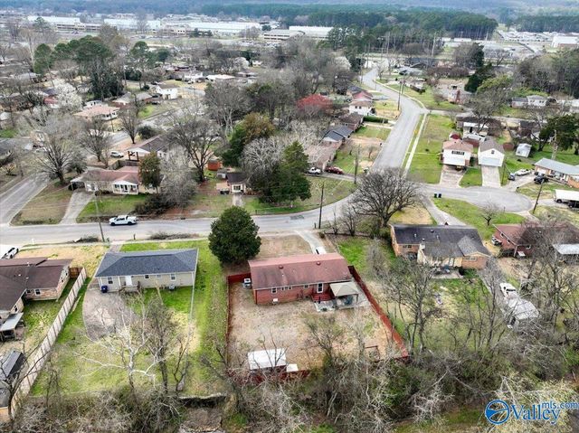 4010 Telstar Circle SW, Huntsville, AL 35805