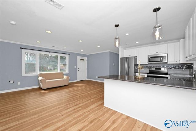 4010 Telstar Circle SW, Huntsville, AL 35805