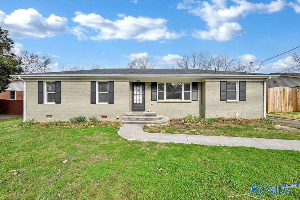 4010 Telstar Circle SW, Huntsville, AL 35805