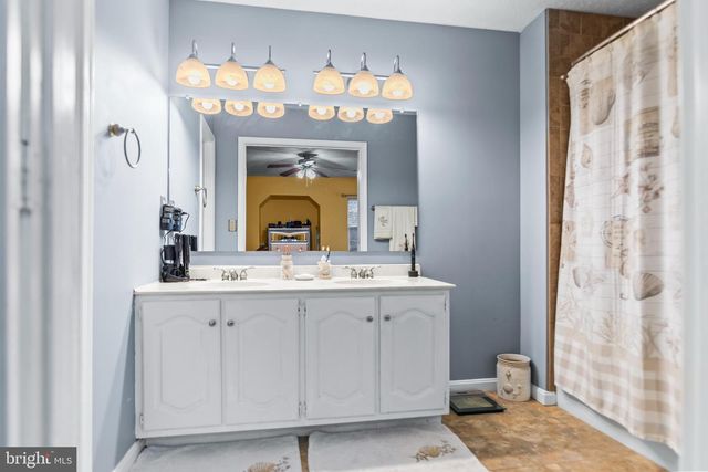 6221 POLAR BEAR CT, Waldorf, MD 20603