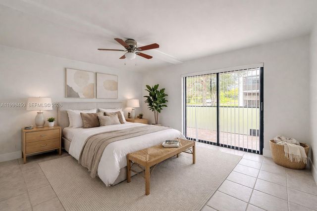 155 Lakeview Dr 101, Weston, FL 33326