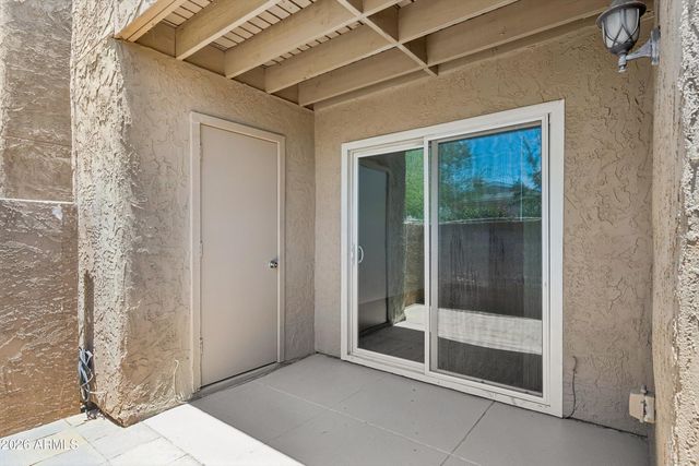 5877 N GRANITE REEF Road 1124, Scottsdale, AZ 85250