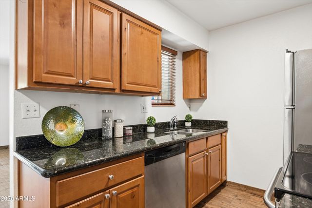 5877 N GRANITE REEF Road 1124, Scottsdale, AZ 85250