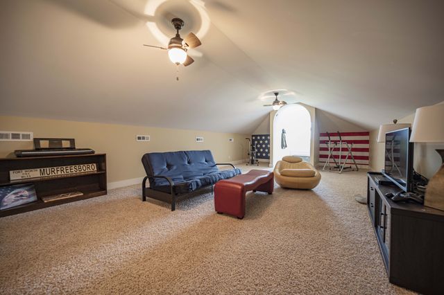 3621 Yeargan Rd, Murfreesboro, TN 37128