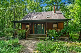 13189 Three Oaks Road, Sawyer, MI 49125
