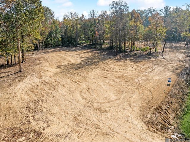 7818 Washington Ln, Central, LA 70739