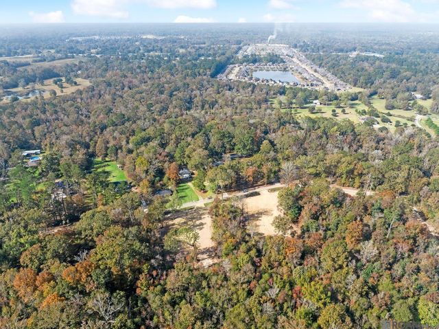 7818 Washington Ln, Central, LA 70739