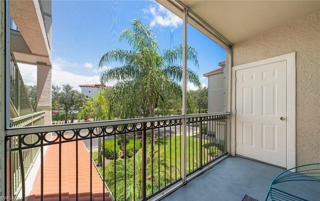 23500 Walden Center DR 206, Estero, FL 34134
