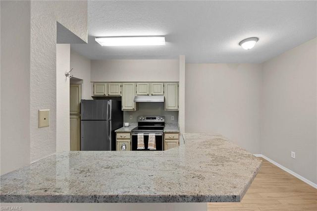 23500 Walden Center DR 206, Estero, FL 34134