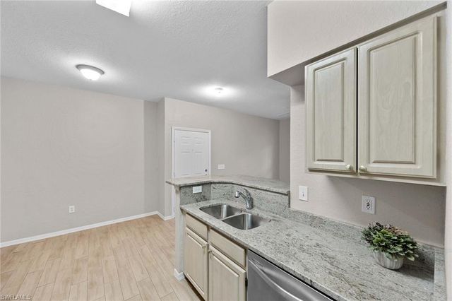 23500 Walden Center DR 206, Estero, FL 34134