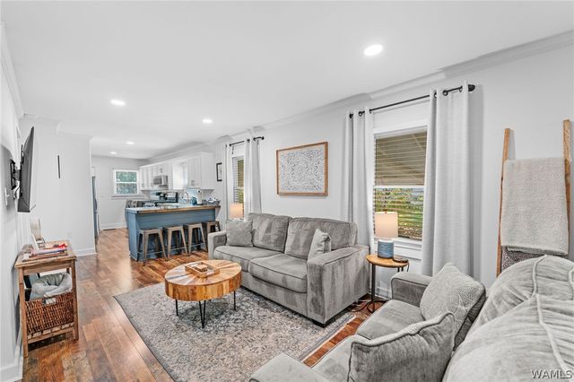 1807 17th E, Tuscaloosa, AL 35404